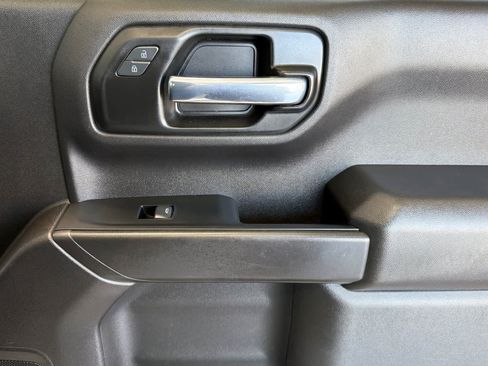 Used 2022 Chevrolet Silverado 1500 Custom RWD image 18