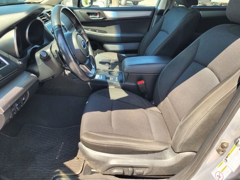 Used 2018 Subaru Outback 2.5i Premium AWD/4WD image 15