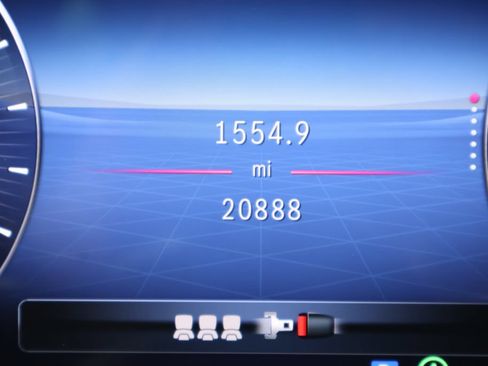 Used 2023 Mercedes-Benz C 300 Sedan image 21