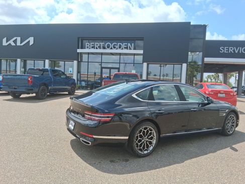 Used 2021 Genesis G80 2.5T w/ Advanced Package RWD image 4