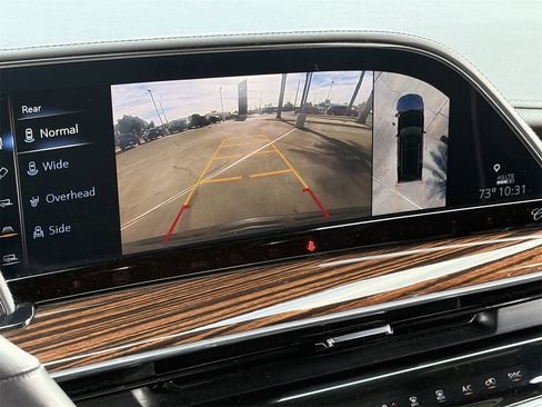 Used 2021 Cadillac Escalade Premium Luxury w/ Driver Assist Tech Package image 28