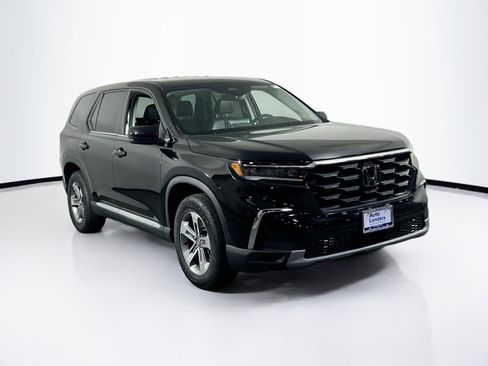 Used 2023 Honda Pilot EX-L image 3