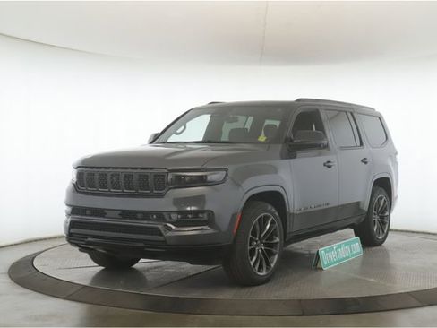 Used 2025 Jeep Grand Wagoneer Series II Obsidian w/ Quick Order Packagew 28T image 10