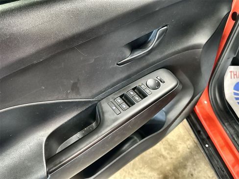 Used 2024 Hyundai Kona SEL image 14