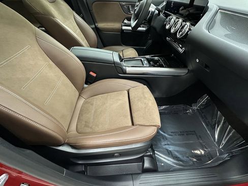 Certified 2025 Mercedes-Benz GLA 250 image 14