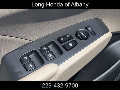 Used 2022 Hyundai Accent SEL FWD image 13