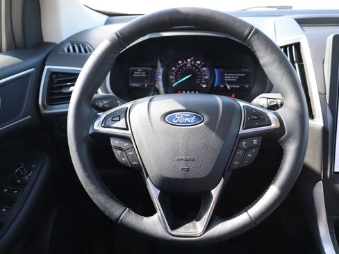 Used 2024 Ford Edge SEL w/ Convenience Package image 14