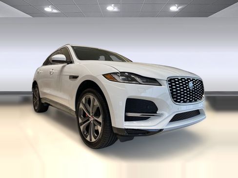 New 2023 Jaguar F-PACE S image 5