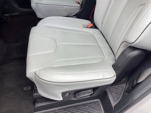 Used 2024 Hyundai Palisade SEL image 14