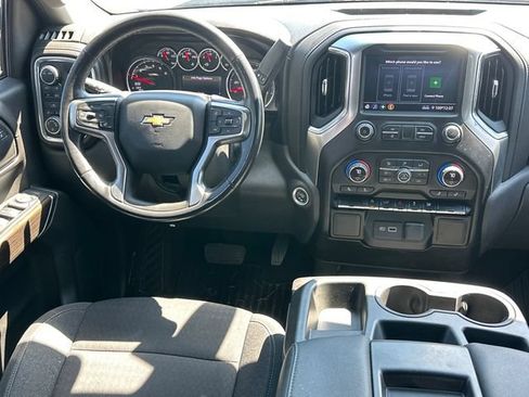 Used 2021 Chevrolet Silverado 1500 LT AWD/4WD image 14