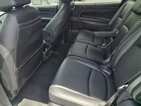 Used 2023 Honda Odyssey Touring image 13