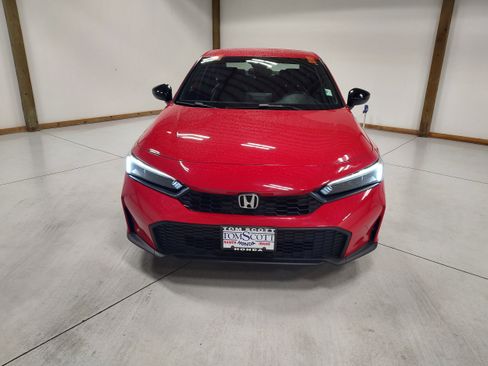 Used 2025 Honda Civic Sport image 3