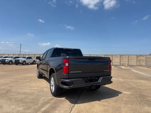 Used 2020 Chevrolet Silverado 1500 Custom w/ Custom Value Package RWD image 17