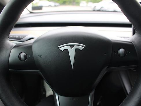 Used 2023 Tesla Model 3 Standard Range RWD image 13