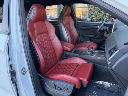 Used 2020 Audi SQ5 Premium Plus w/ Premium Plus Package image 34