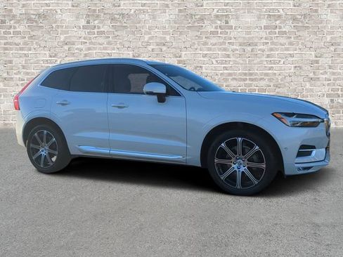 Used 2021 Volvo XC60 T5 Inscription w/ Advanced Package image 1