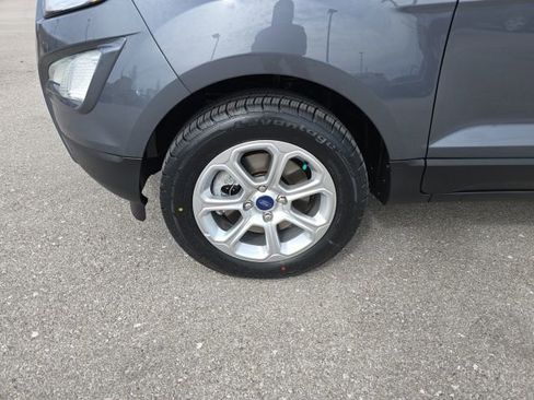 Certified 2021 Ford EcoSport SE image 9