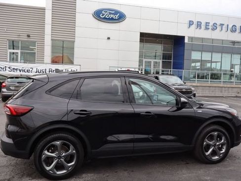 Used 2025 Ford Escape ST-Line Select AWD/4WD image 10