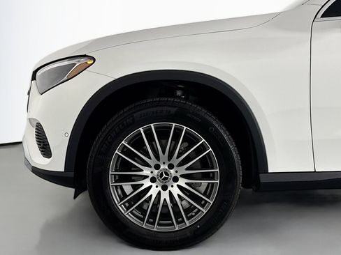 New 2026 Mercedes-Benz GLC 300 image 9