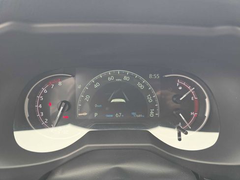 Certified 2025 Toyota RAV4 LE FWD image 25