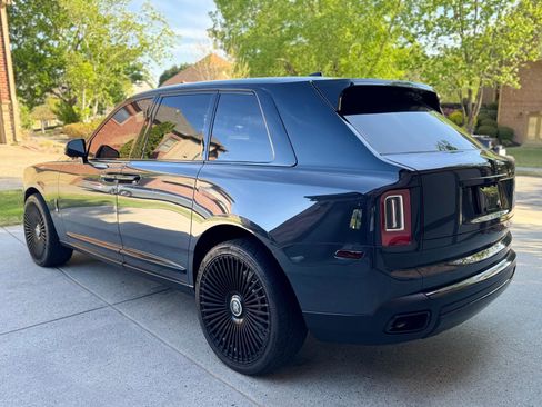 Used 2021 Rolls-Royce Cullinan image 14