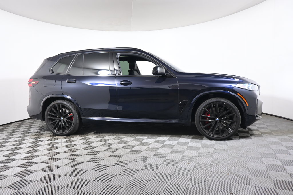 Certified 2026 BMW X5 M60i AWD/4WD image 8