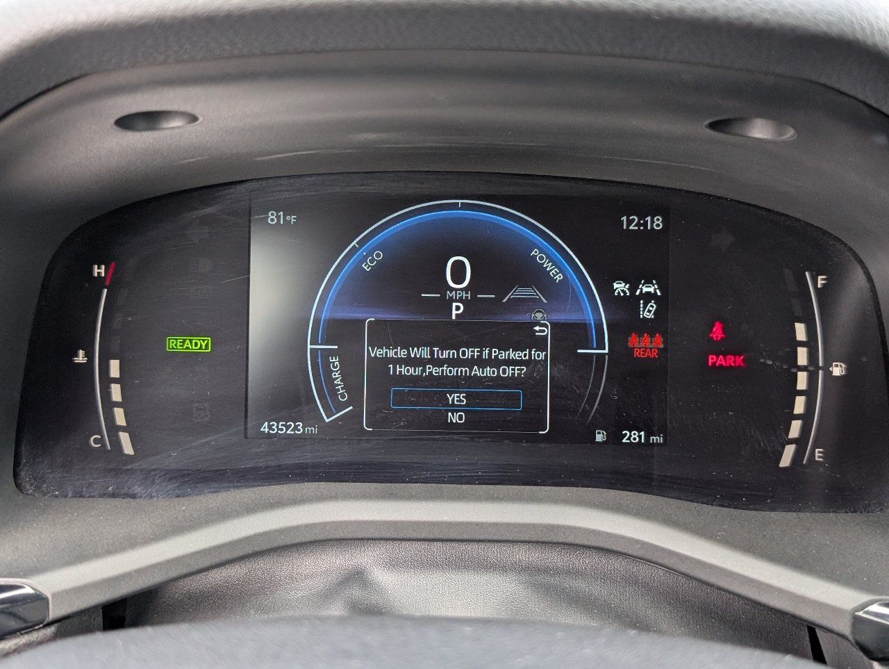 Used 2025 Toyota Camry SE FWD image 19