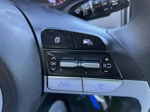 Used 2024 Hyundai Tucson SE image 32