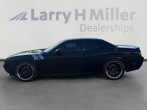Used 2013 Dodge Challenger R/T Plus image 2
