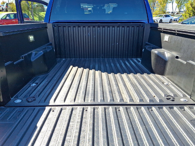 Used 2025 Toyota Tacoma SR5 AWD/4WD image 27