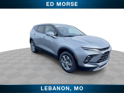 Certified 2025 Chevrolet Blazer LT FWD image 2