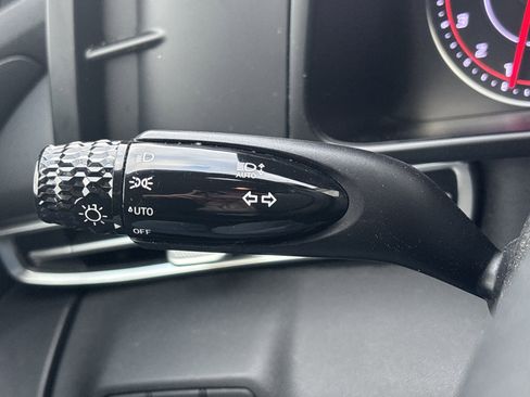 Used 2022 Hyundai Elantra SEL image 25