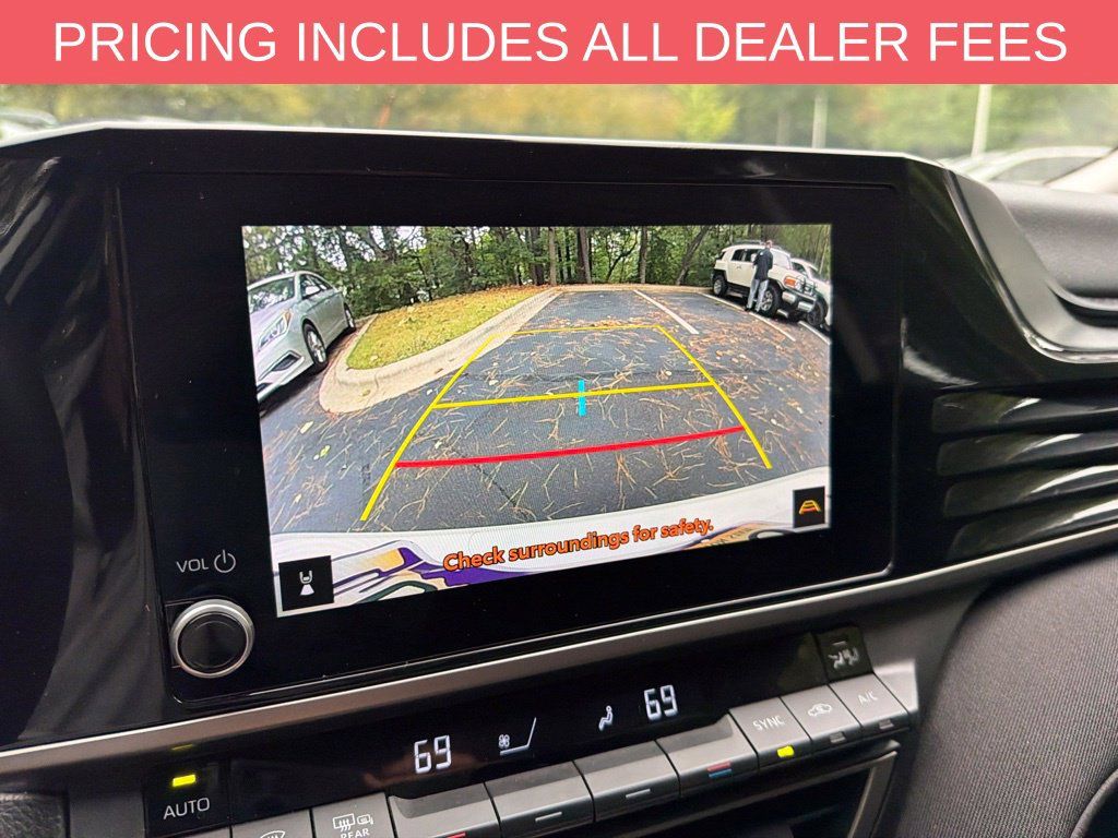 Used 2025 Toyota Camry LE FWD image 12