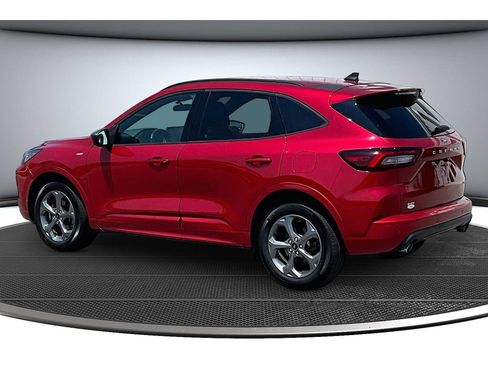 Used 2023 Ford Escape ST-Line w/ Tech Pack #1 AWD/4WD image 18
