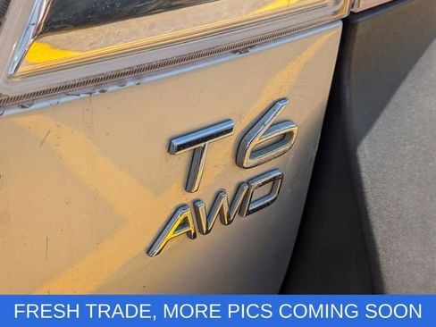 Used 2015 Volvo XC70 T6 w/ Proximity Package AWD/4WD image 11