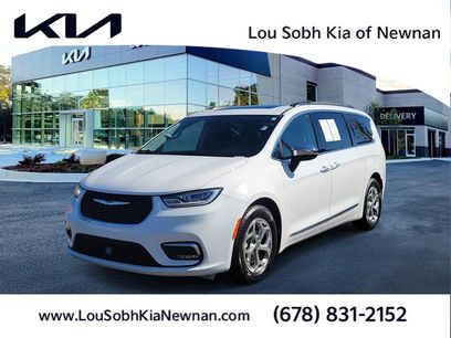 Used 2023 Chrysler Pacifica Limited