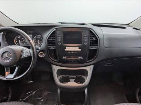 Used 2022 Mercedes-Benz Metris image 22