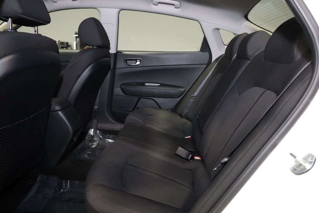 Used 2020 Kia Optima LX FWD image 18