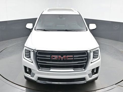 Used 2022 GMC Yukon SLT w/ SLT Premium Package image 39