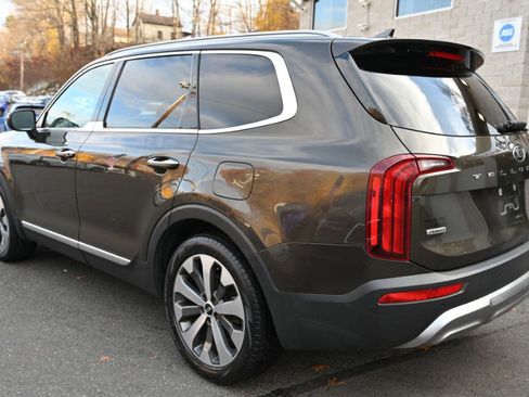 Used 2020 Kia Telluride S w/ S 8 Passenger Seating Package image 6