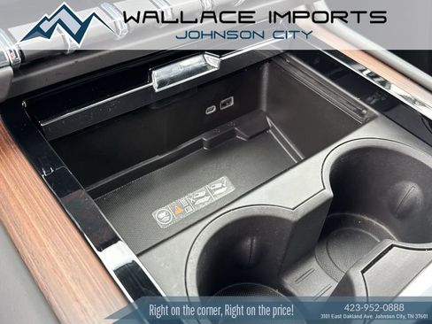 Used 2025 GMC Yukon Denali image 28