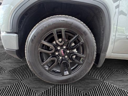 Certified 2025 GMC Sierra 1500 Elevation RWD image 9