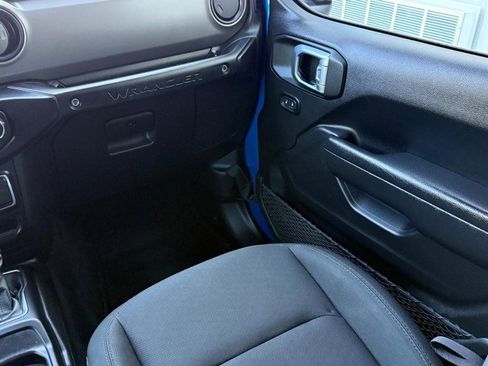 Used 2022 Jeep Wrangler Unlimited Sport image 15