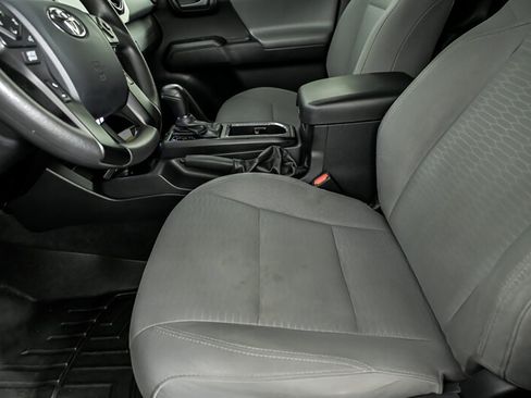 Used 2019 Toyota Tacoma SR w/ SX Package RWD image 14