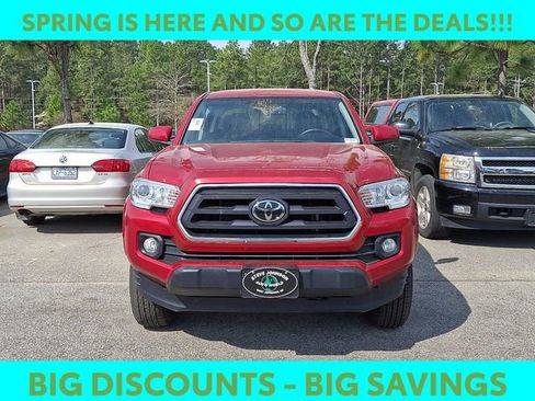 Certified 2023 Toyota Tacoma SR5 image 3