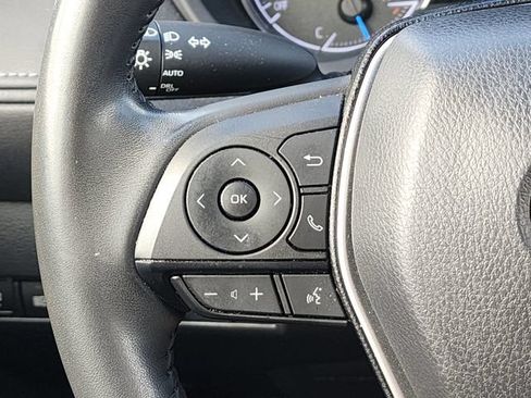 Used 2021 Toyota Venza LE AWD/4WD image 30