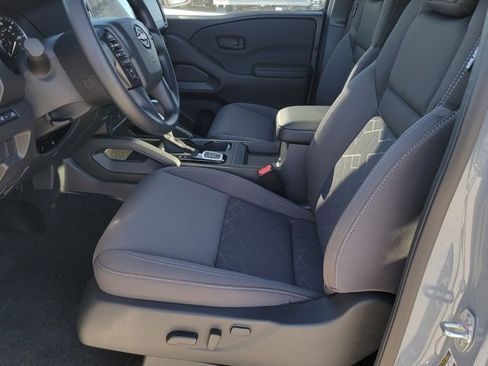 New 2026 Nissan Frontier SV image 6