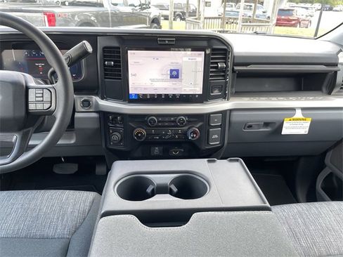 Used 2025 Ford F350 XLT w/ Black Appearance Package image 17