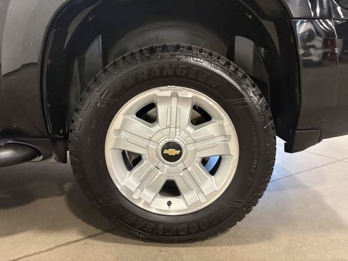 Used 2010 Chevrolet Tahoe LT w/ Luxury Package AWD/4WD image 42