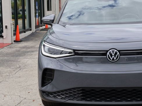 Used 2023 Volkswagen ID.4 S RWD image 16